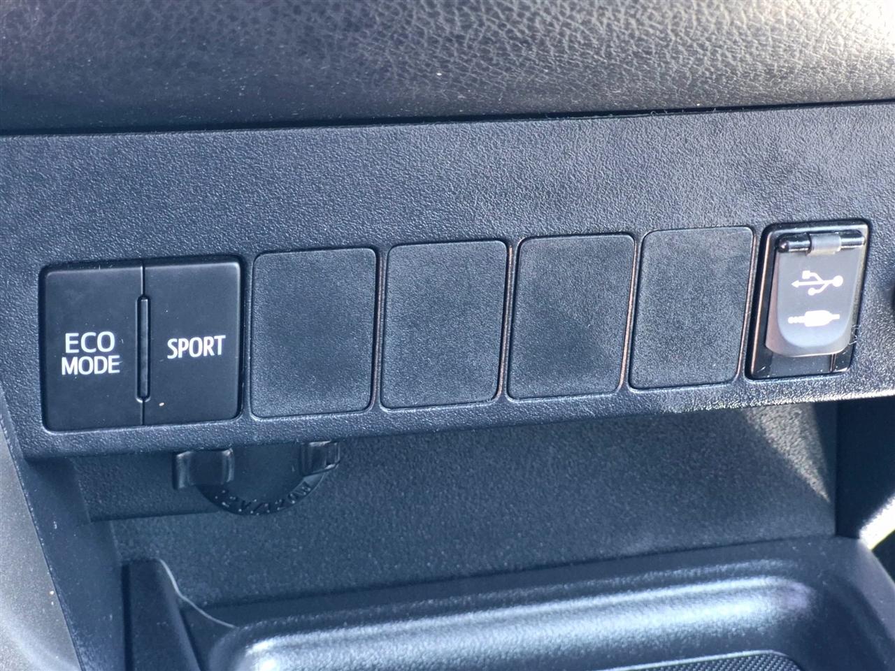 Toyota RAV4 XLE AWD 2015