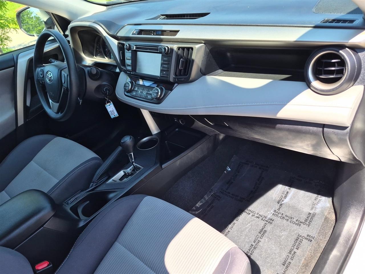Toyota RAV4 XLE AWD 2015