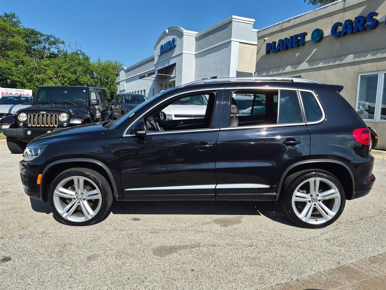 Volkswagen Tiguan SE R-Line Black 4D SUV 4Motion 2016