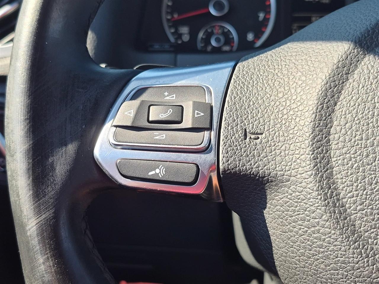 Volkswagen Tiguan SE R-Line Black 4D SUV 4Motion 2016