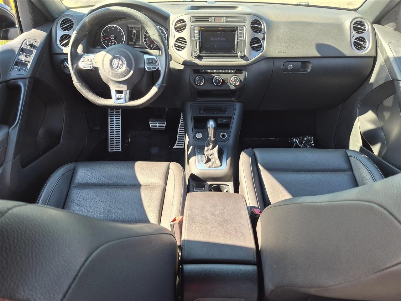 Volkswagen Tiguan SE R-Line Black 4D SUV 4Motion 2016