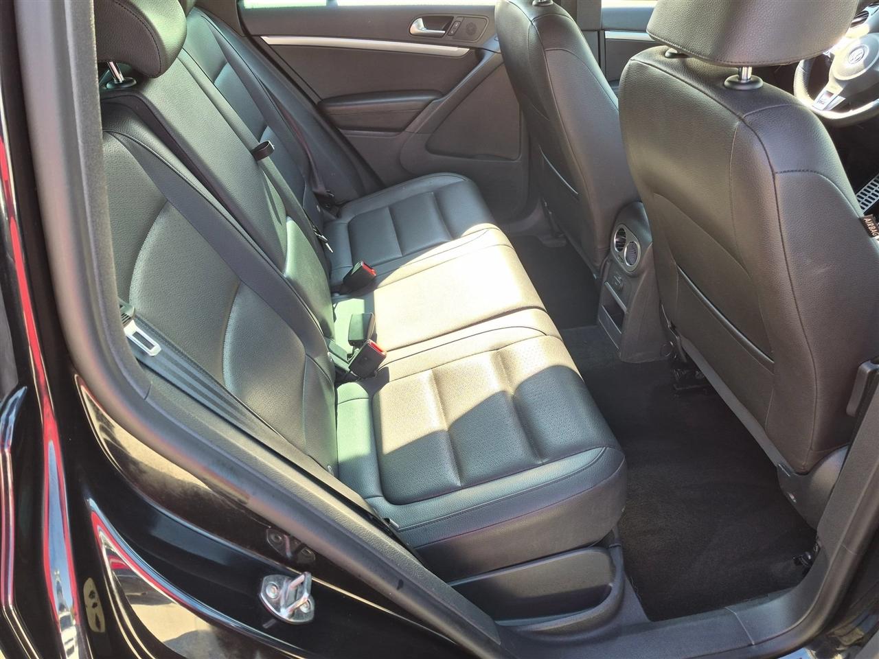 Volkswagen Tiguan SE R-Line Black 4D SUV 4Motion 2016
