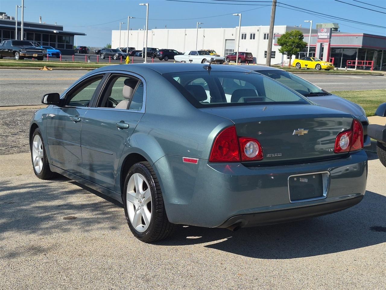 Chevrolet Malibu LS 2009