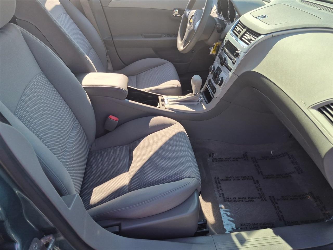 Chevrolet Malibu LS 2009