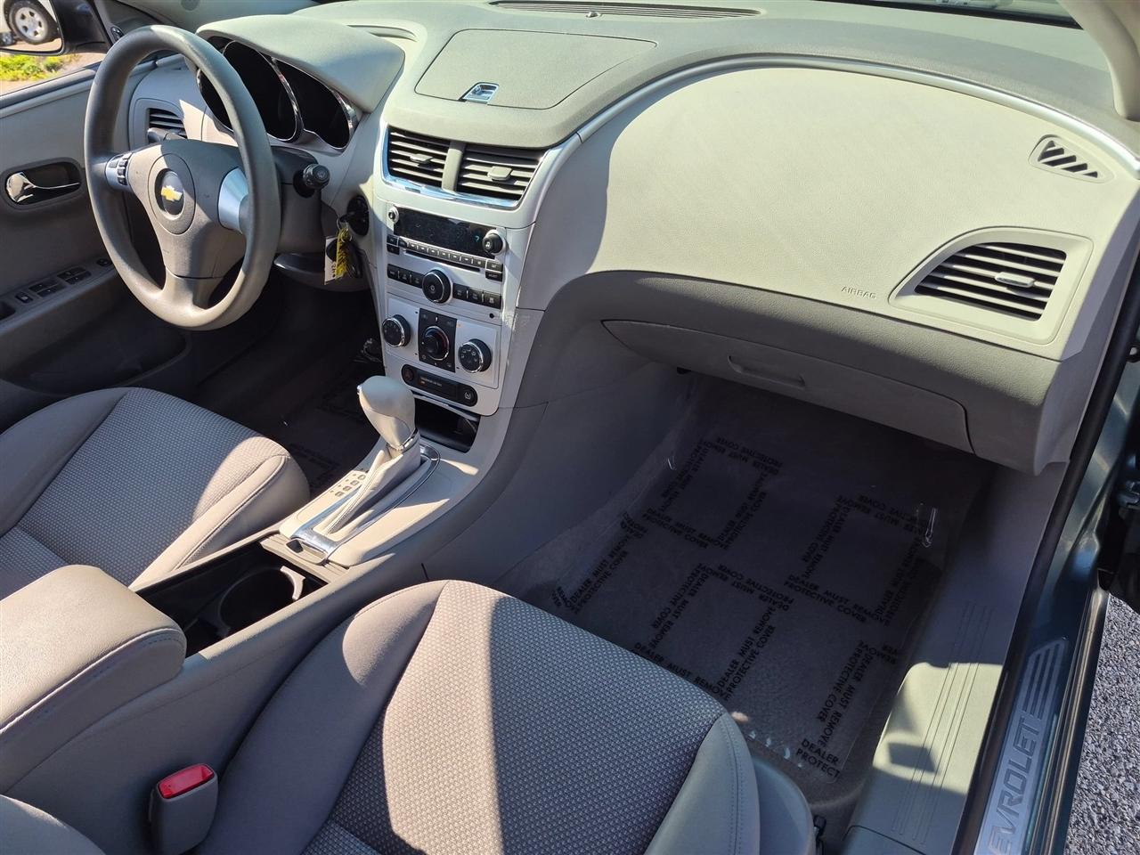 Chevrolet Malibu LS 2009
