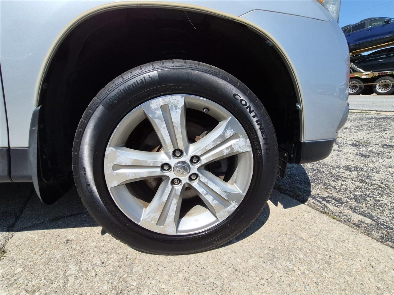 Toyota Highlander Limited AWD V6 2013