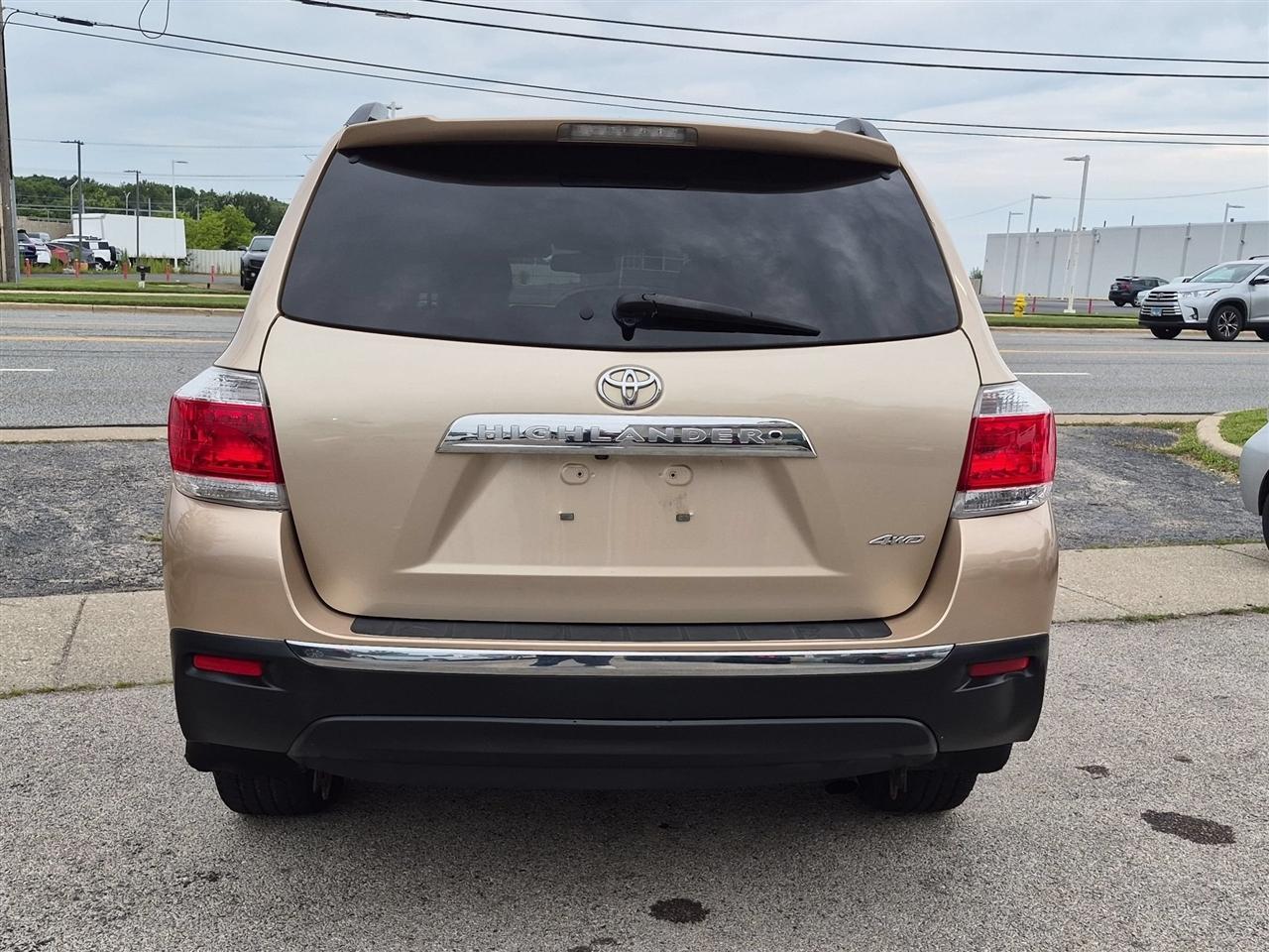 Toyota Highlander Limited AWD V6 2011