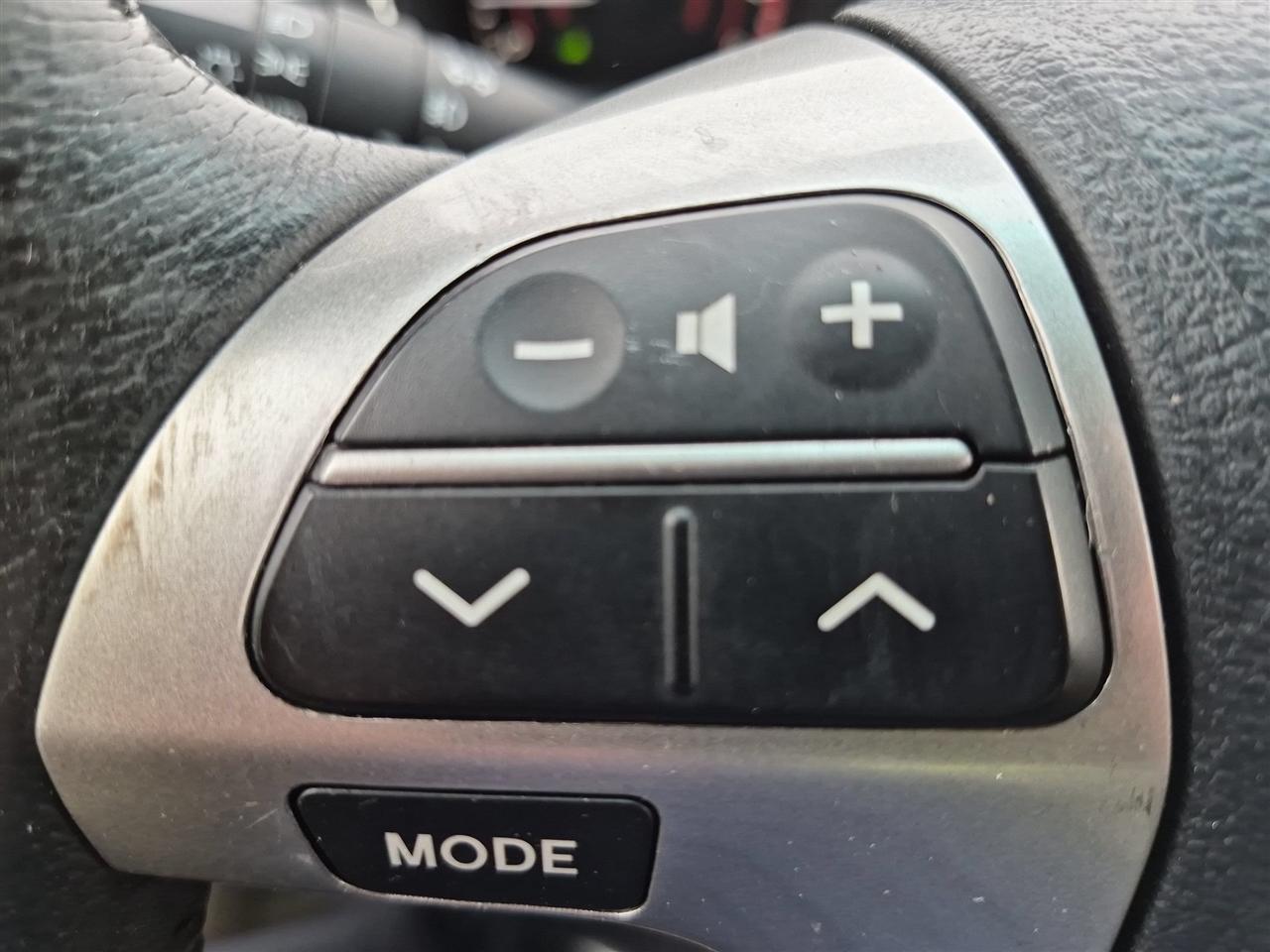 Toyota Highlander Limited AWD V6 2011