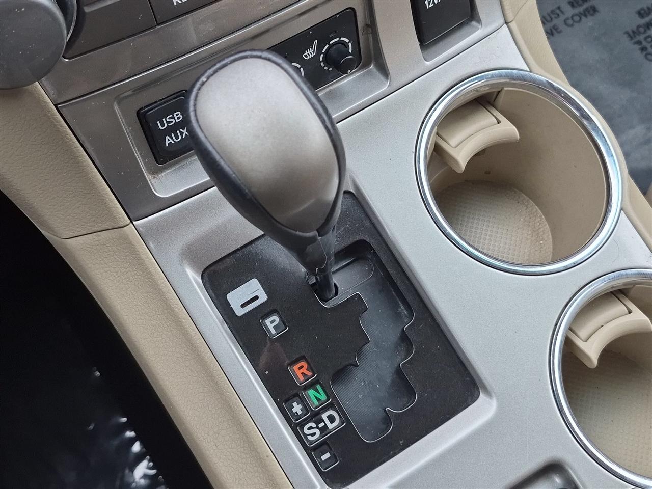 Toyota Highlander Limited AWD V6 2011