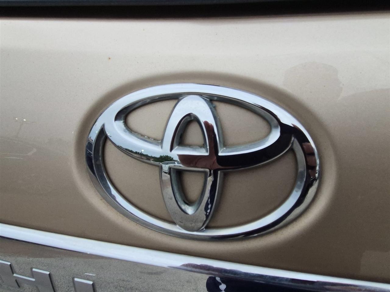 Toyota Highlander Limited AWD V6 2011
