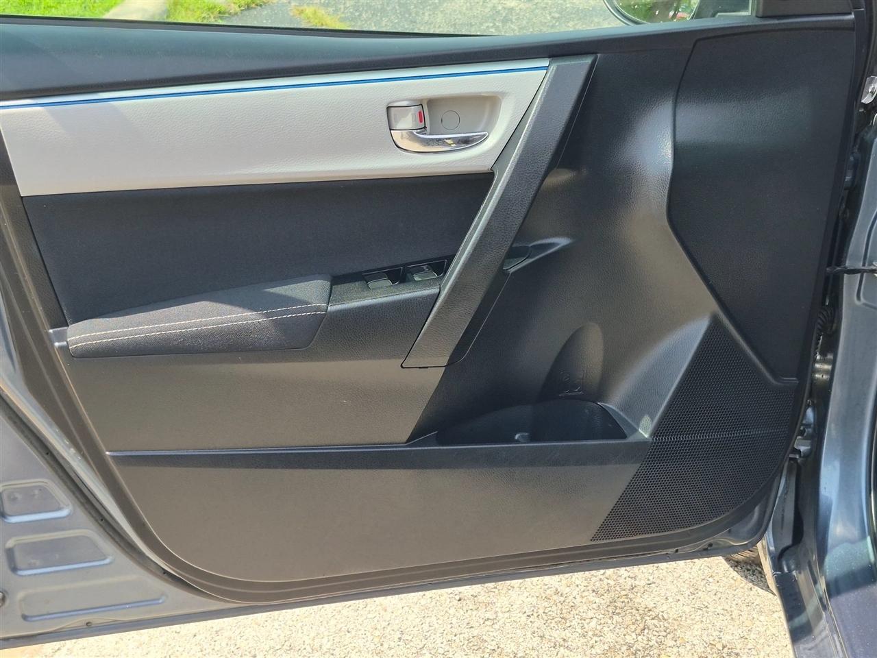 Toyota Corolla LE Eco CVT 2015