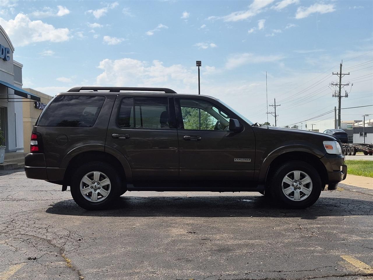 Ford Explorer XLT 4.0L 4WD 2008