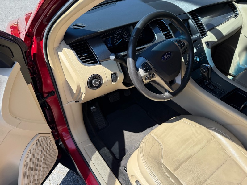 Ford Taurus SEL FWD 2016 Ford Taurus SEL FWD 2016