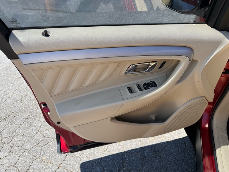 Ford Taurus SEL FWD 2016 Ford Taurus SEL FWD 2016