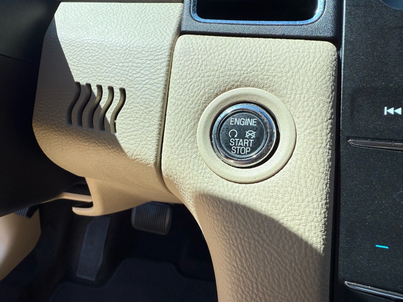 Ford Taurus SEL FWD 2016 Ford Taurus SEL FWD 2016