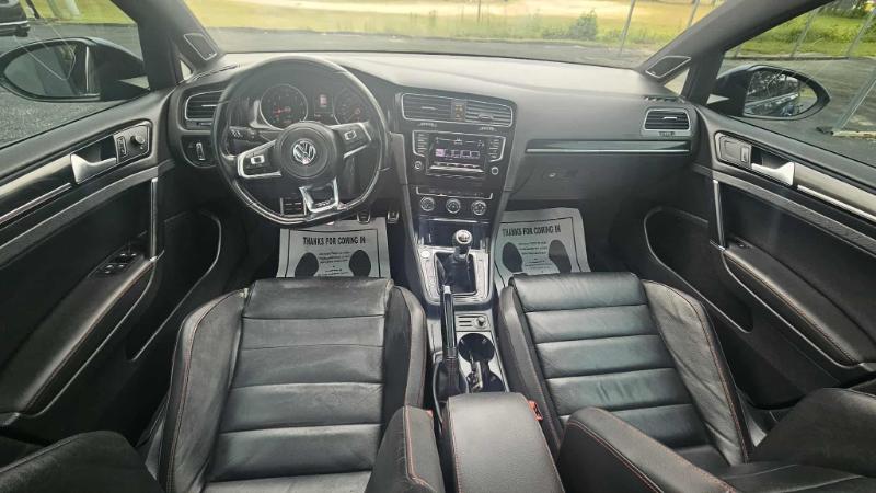 Volkswagen GTI S 6M 4-Door 2015 Volkswagen GTI S 6M 4-Door 2015
