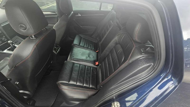 Volkswagen GTI S 6M 4-Door 2015 Volkswagen GTI S 6M 4-Door 2015