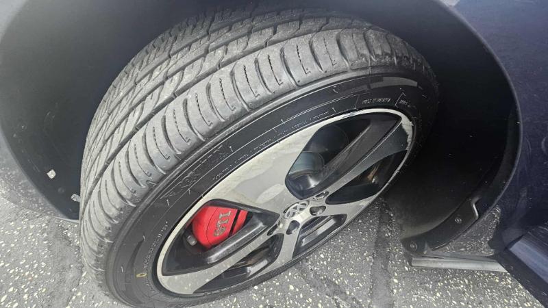 Volkswagen GTI S 6M 4-Door 2015 Volkswagen GTI S 6M 4-Door 2015
