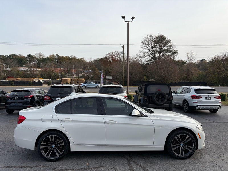 BMW 3-Series 330i Sedan 2018