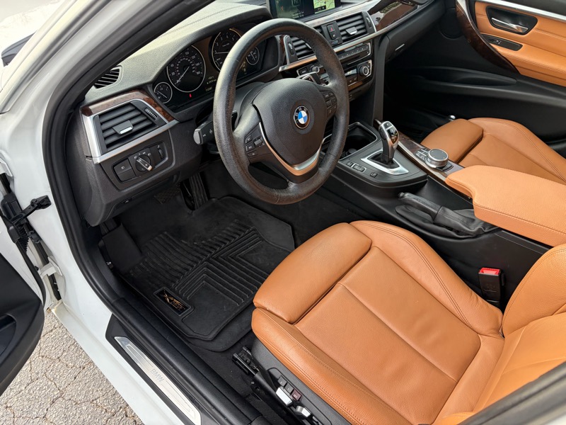 BMW 3-Series 330i Sedan 2018