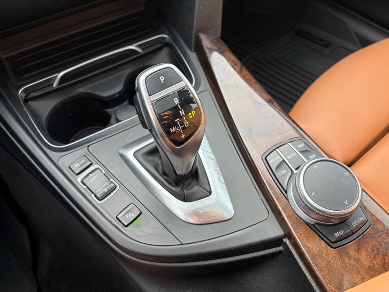 BMW 3-Series 330i Sedan 2018