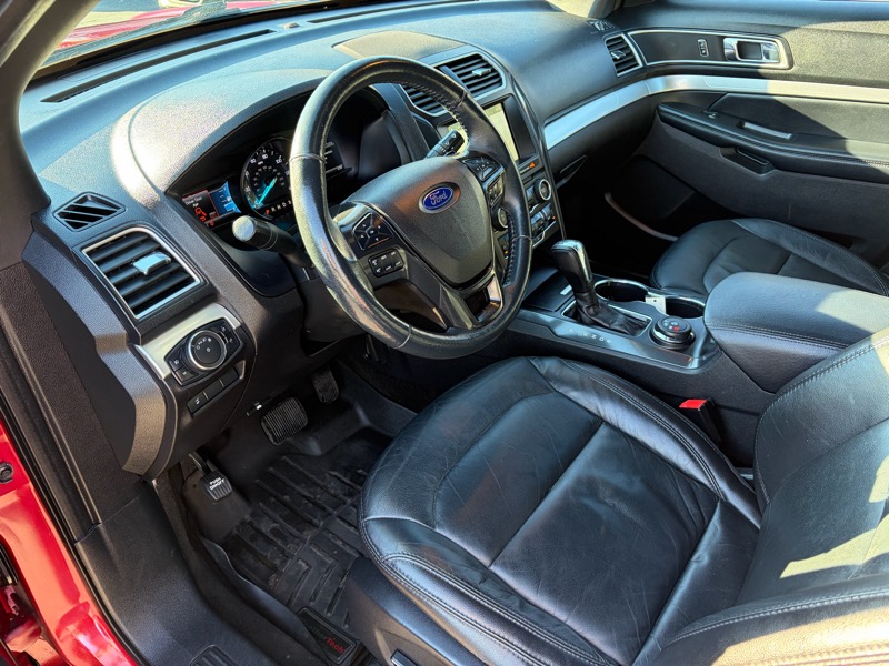 Ford Explorer XLT 4WD 2017