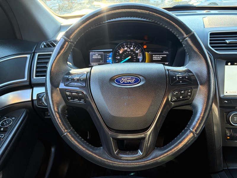 Ford Explorer XLT 4WD 2017
