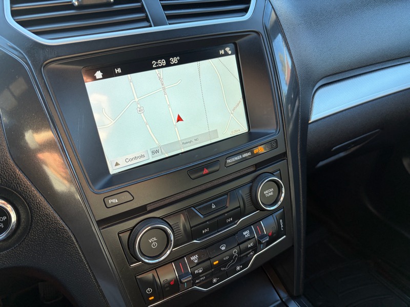 Ford Explorer XLT 4WD 2017