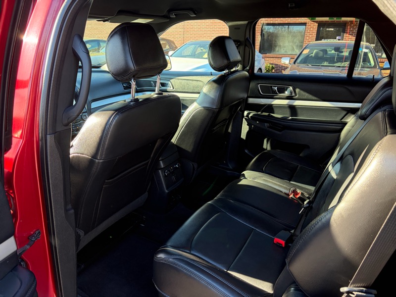 Ford Explorer XLT 4WD 2017