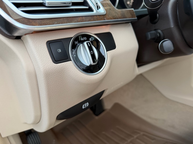 Mercedes-Benz E-Class E350 Luxury Sedan 2015