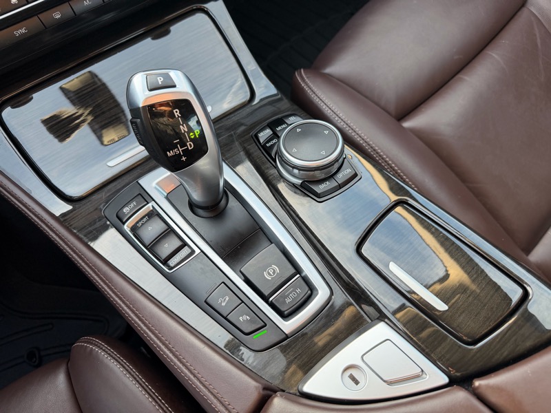 BMW 5-Series 535i xDrive 2015