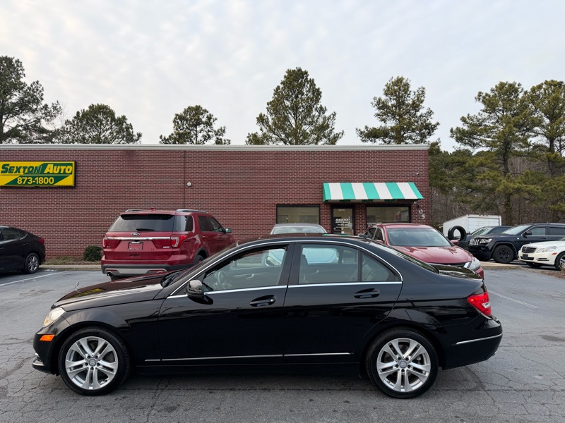 Mercedes-Benz C-Class C300 4MATIC Sport Sedan 2013