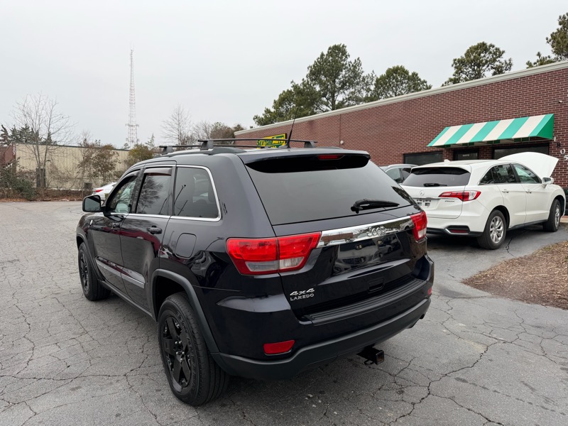 Jeep Grand Cherokee Laredo 4WD 2011