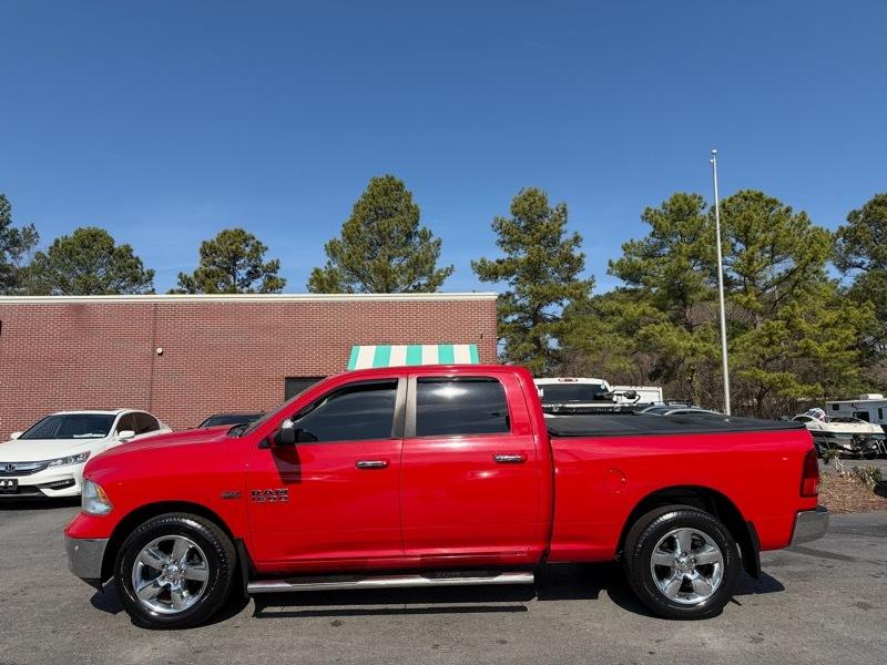 RAM 1500 Big Horn Crew Cab 4WD 2016
