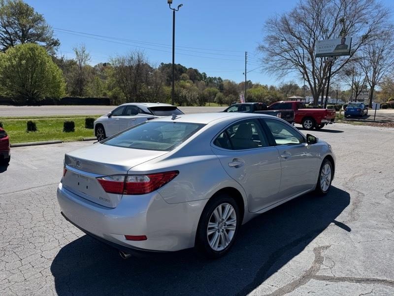Lexus ES 350 Sedan 2013
