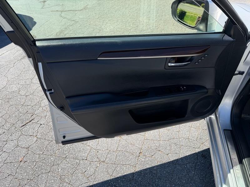 Lexus ES 350 Sedan 2013