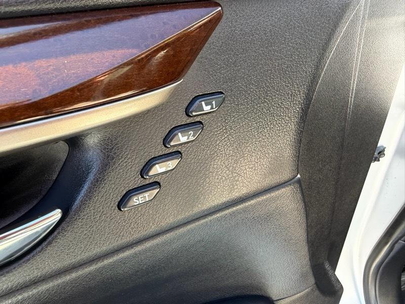 Lexus ES 350 Sedan 2013