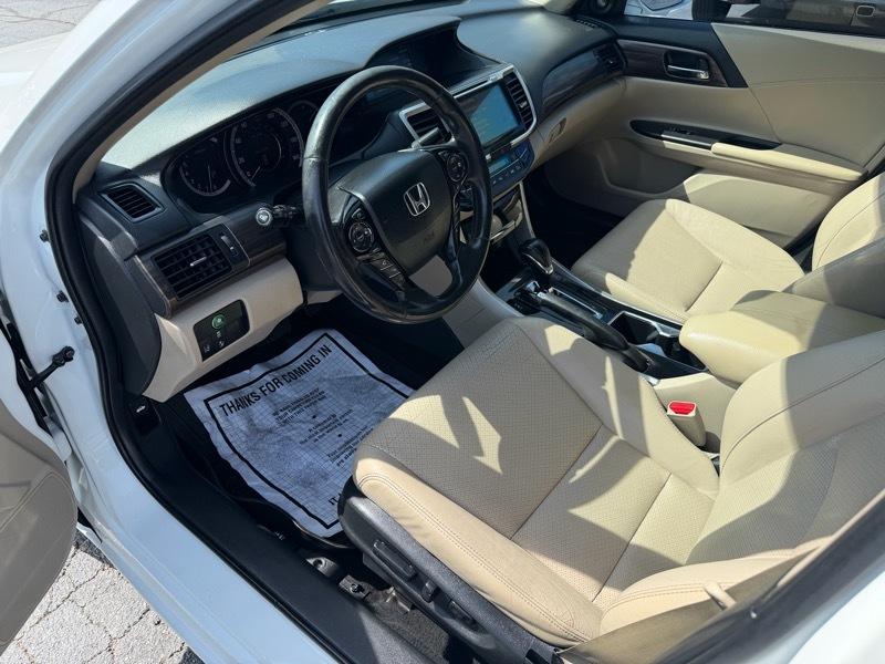 Honda Accord EX-L Sedan CVT w/ Honda Sensing 2017