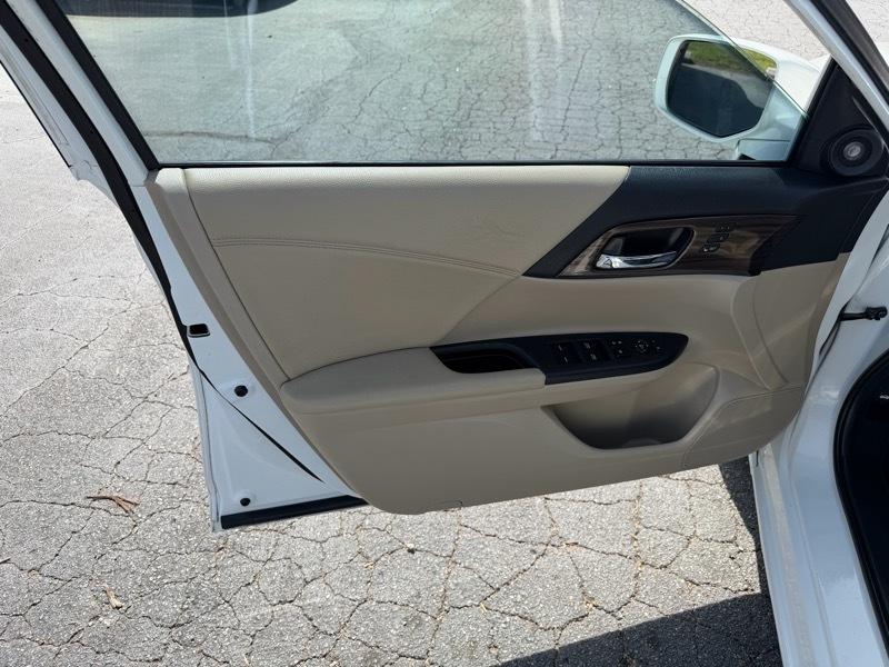 Honda Accord EX-L Sedan CVT w/ Honda Sensing 2017