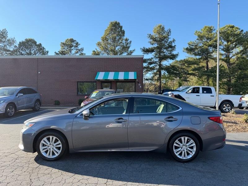 Lexus ES 350 Sedan 2015