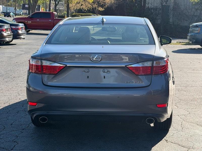 Lexus ES 350 Sedan 2015
