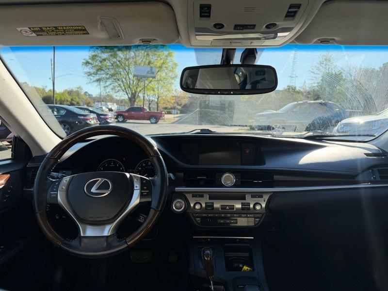 Lexus ES 350 Sedan 2015
