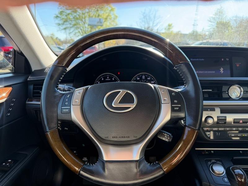 Lexus ES 350 Sedan 2015