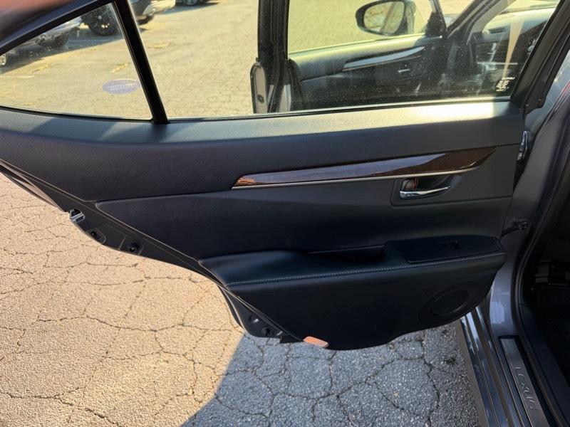 Lexus ES 350 Sedan 2015