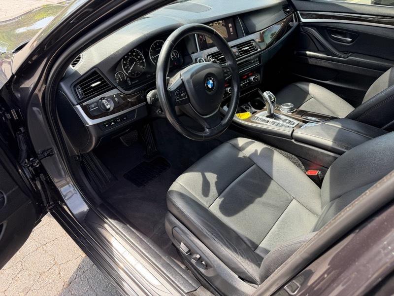 BMW 5-Series 528i xDrive 2016