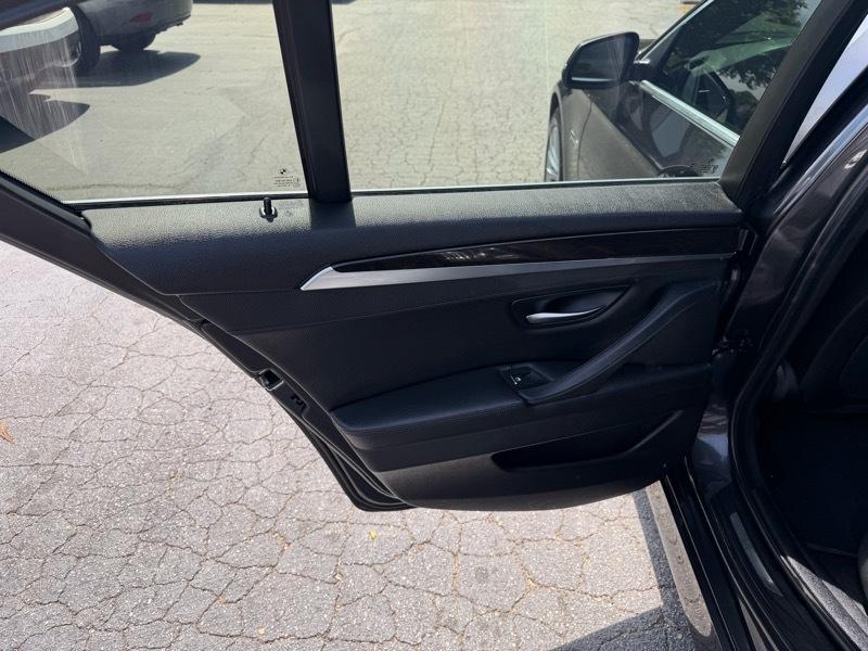 BMW 5-Series 528i xDrive 2016