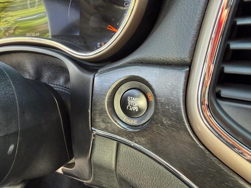 Jeep Grand Cherokee Limited 2WD 2015