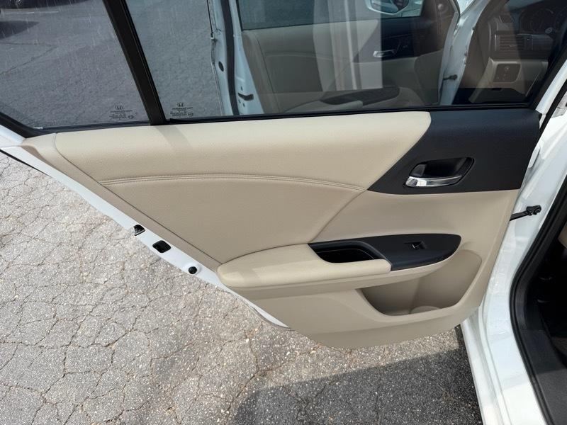 Honda Accord EX-L Sedan V6 CVT w/ Honda Sensing 6-Spd AT 2016