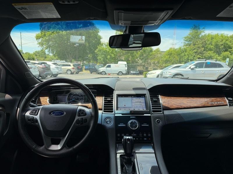 Ford Taurus Limited AWD 2017