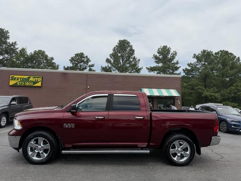 RAM 1500 Big Horn Crew Cab 4WD 2017